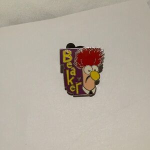 2008 Hidden Mickey Disney Beaker Pin 2 of 5